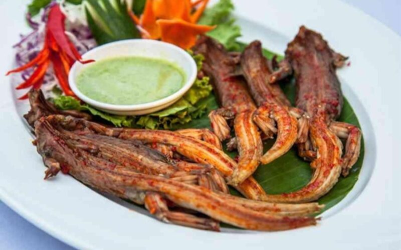 ẩm thực núi bà đen